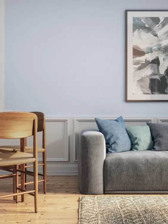 Ściana w salonie pomalowana odcieniami Mist i Light Grey