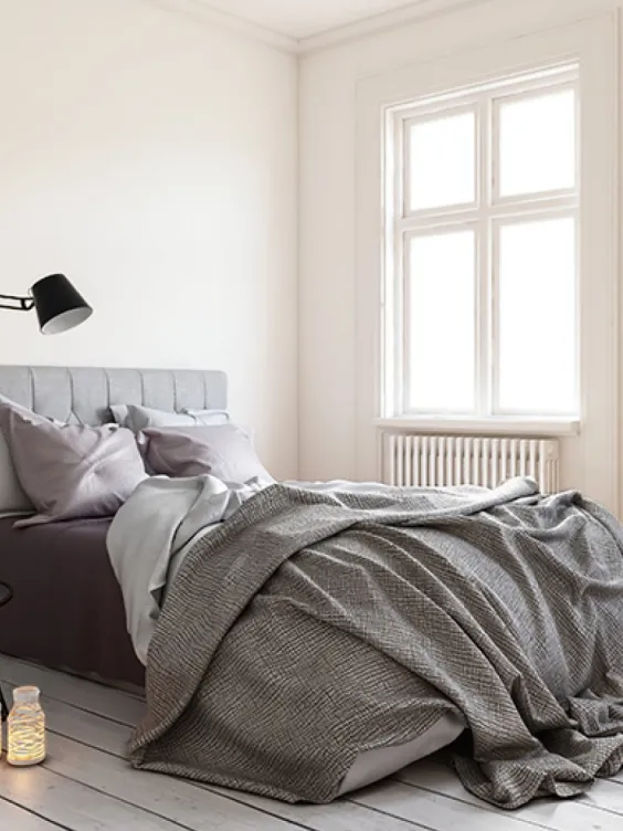 Ściana w salonie pomalowana odcieniem Mellow z palety Beckers Designer Collection