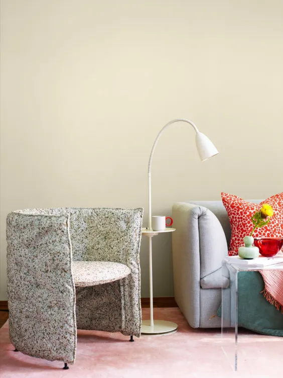 Ściana pomalowana odcieniem Sparkling z linii Beckers Designer Collection