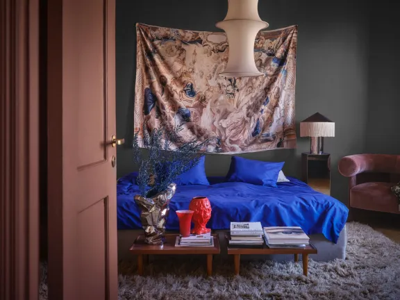 Ściana w salonie w kolorze Modern Loft