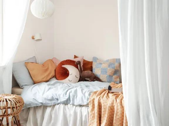 Trendy Beckers 2025. White, grey & beige