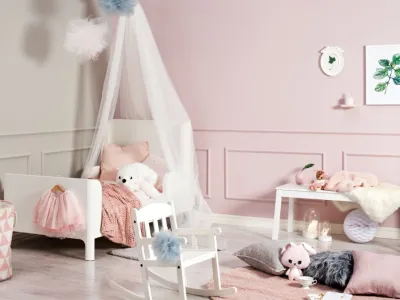 Ściany w pokoju dziecięcym pomalowane odcieniami Ballet i Echo z palety  Beckers Designer Collection