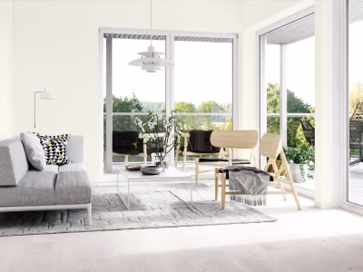 Ściana w salonie pomalowana odcieniem Panna Cotta z kolekcji  Beckers Designer Colour