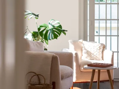 Ściana pomalowana kolorem Cotton Candy z Beckers Designer Colour