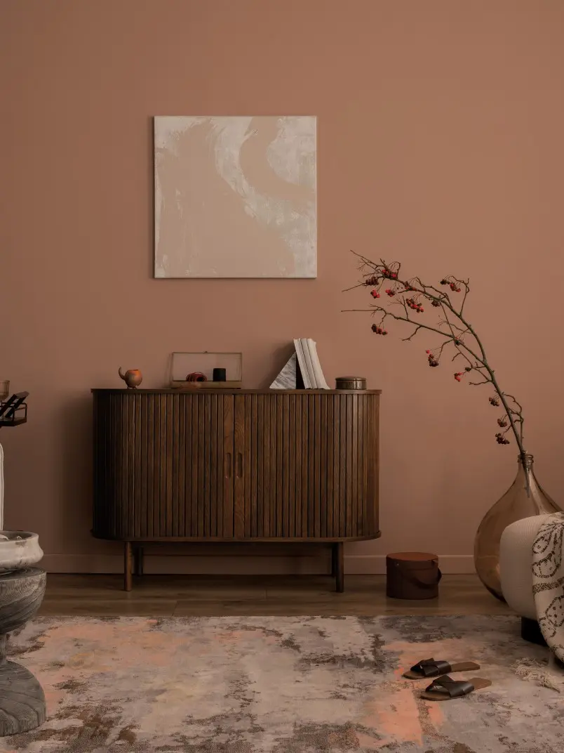   Ściana pomalowana kolorem Brownie z linii Beckers Designer Colour