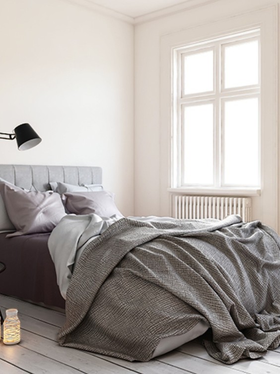 Ściana w salonie pomalowana odcieniem Mellow z palety Beckers Designer Collection