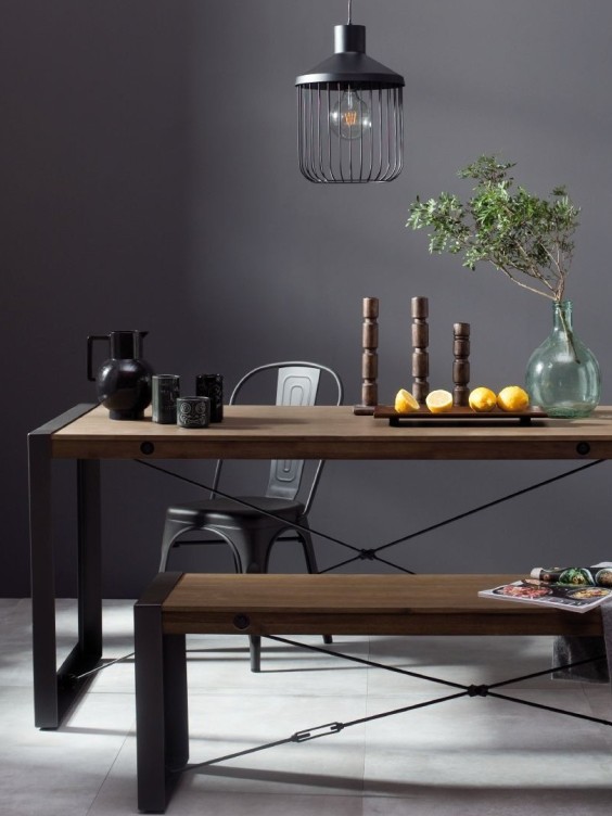 Ściana w kuchni pomalowana odcieniem Modern loft z  palety Beckers Designer Collection