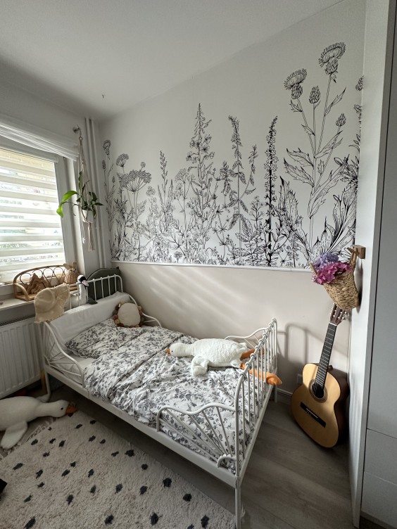 Ściana pomalowana odcieniem Hope z linii Beckers Designer Collection