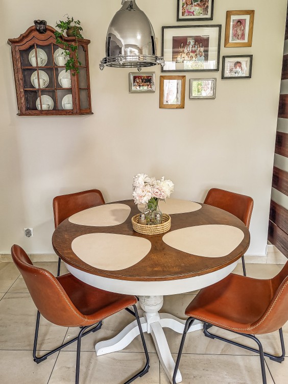 Ściana w jadalni pomalowana kolorem Mellow Beckers Designer Collection - detal