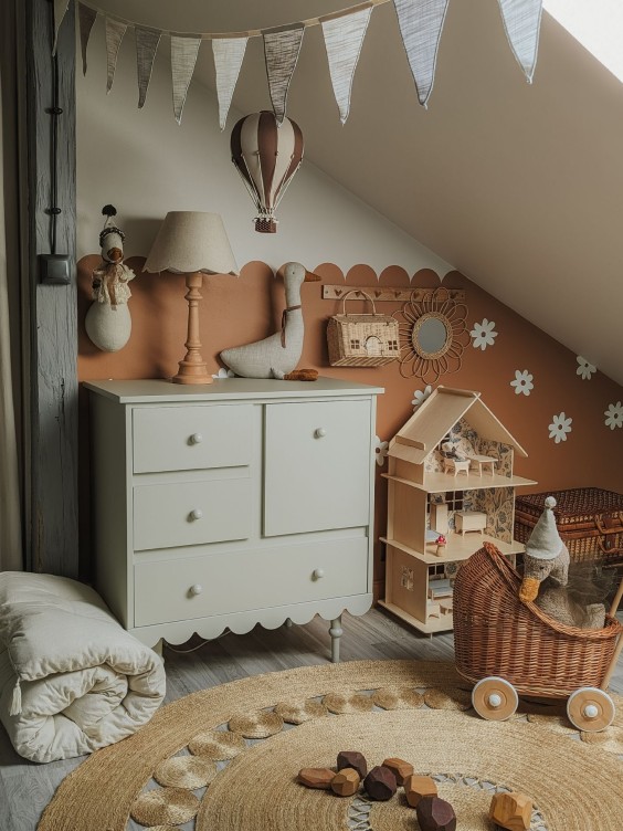 Ściana pomalowana kolorem Cotton Candy z Beckers Designer Colour