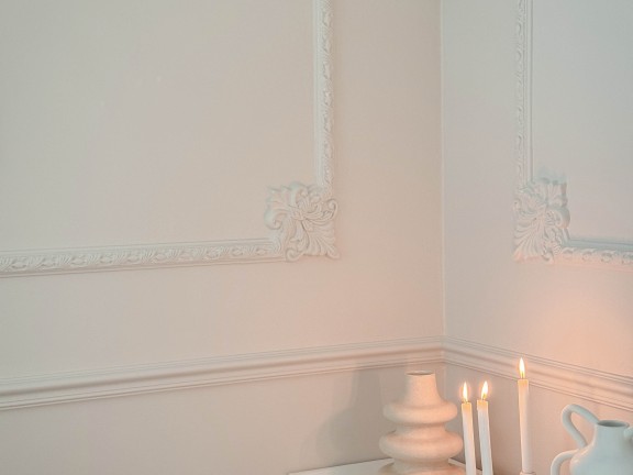 Ściana pomalowana kolorem Cotton Candy z Beckers Designer Colour