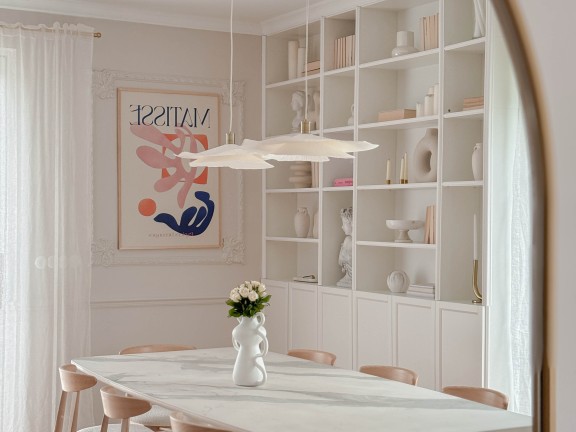 Ściana pomalowana kolorem Cotton Candy z Beckers Designer Colour