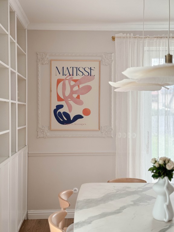 Ściana pomalowana kolorem Cotton Candy z Beckers Designer Colour