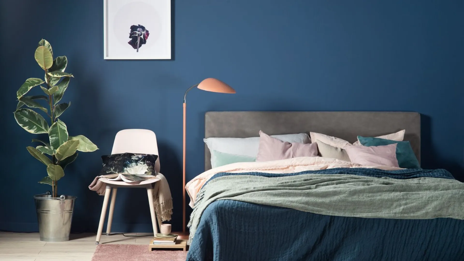 Głęboki kolor na ścianie