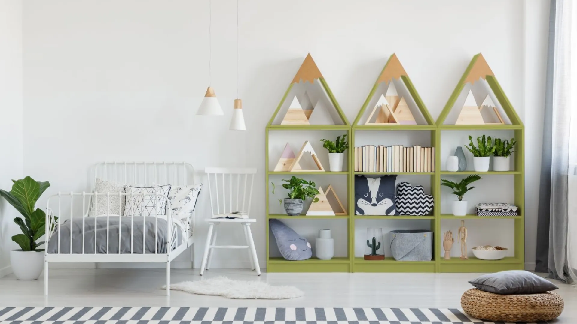 Aranżacja pokoju dziecięcego z zielonym akcentem