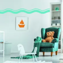 Ściany w pokoju dziecięcym pomalowane odcieniami White z kolekcji Beckers Väggfärg White i Aquarium z palety  Beckers Väggfärg Colour