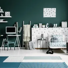 Ściana w pokoju dziecięcym pomalowana odcieniem Secret garden z kolekcji Beckers Designer Collection