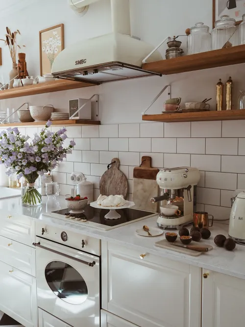 Kuchnia pomalowana odcieniem White